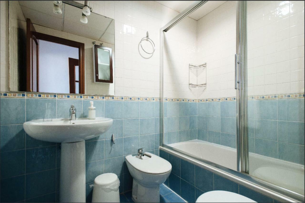 The Hostelito! Free Parking Apartment Sevilla