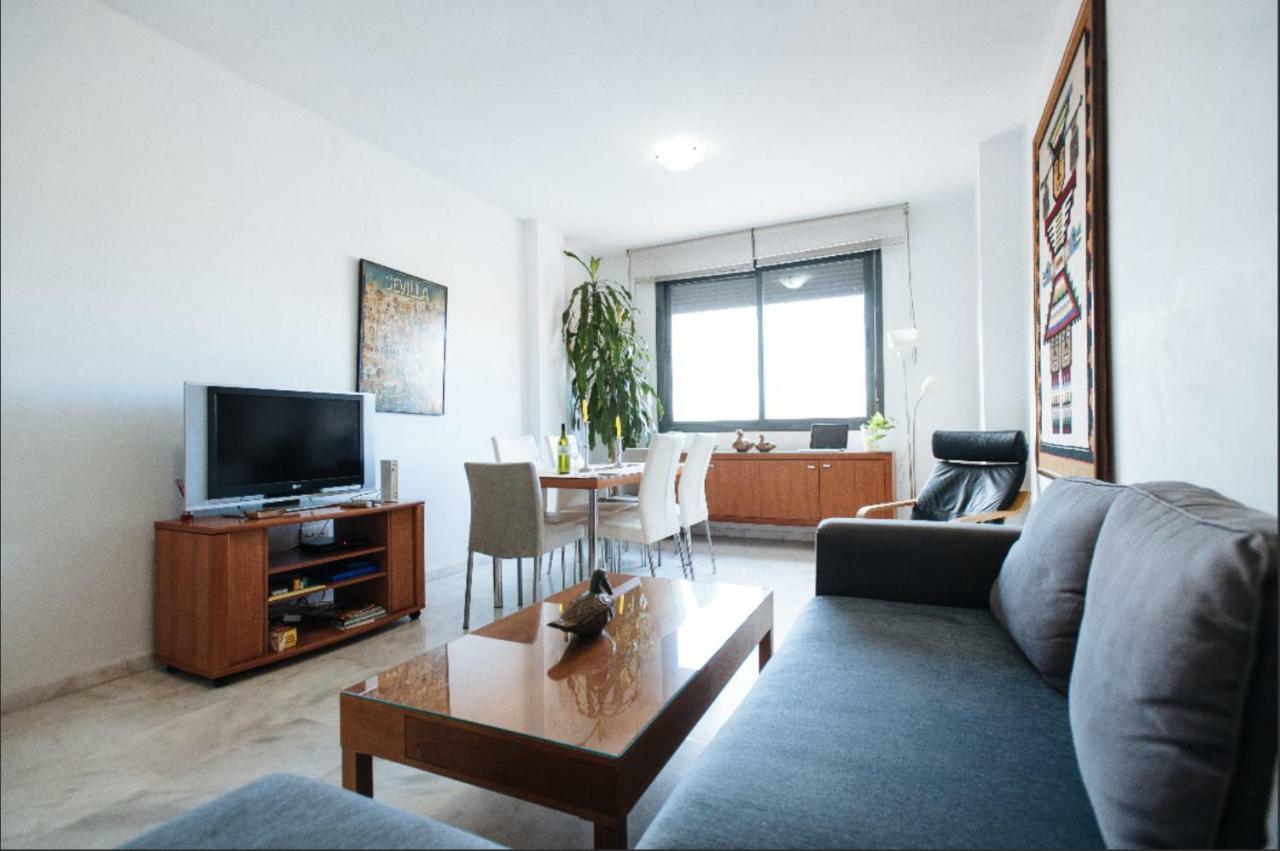 The Hostelito! Free Parking Apartment Sevilla